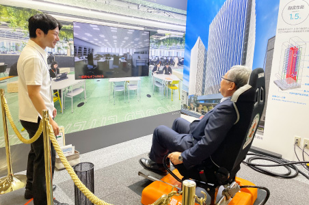 「コアウォール免震構造」の体験風景