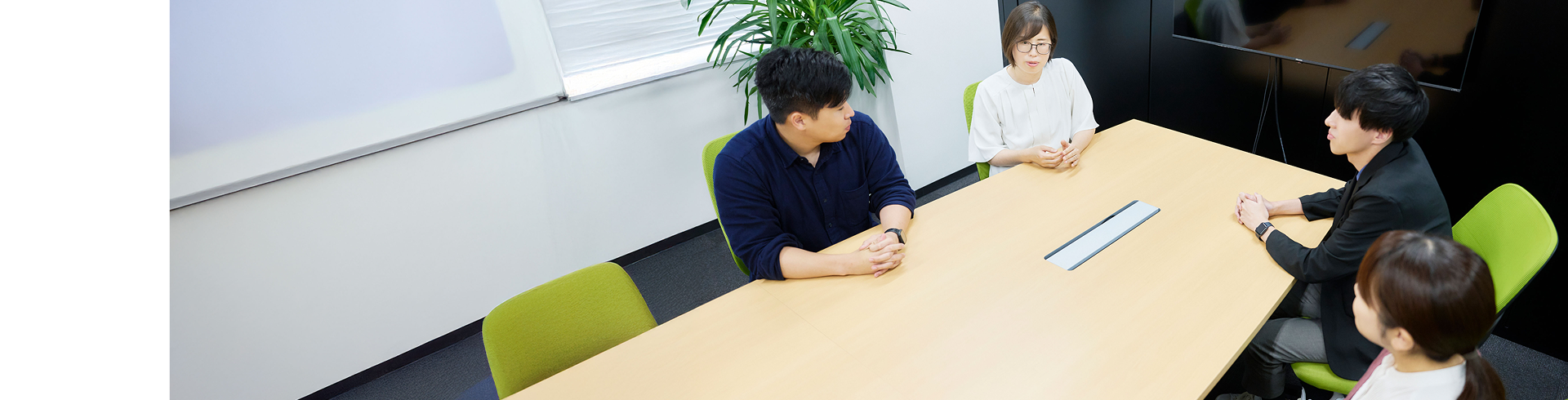 img_about_interview_banner.png